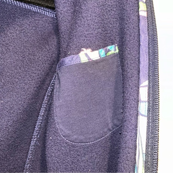 Lilly Pulitzer Navy Fleece Jacket in Size XS - Picture 7 of 8